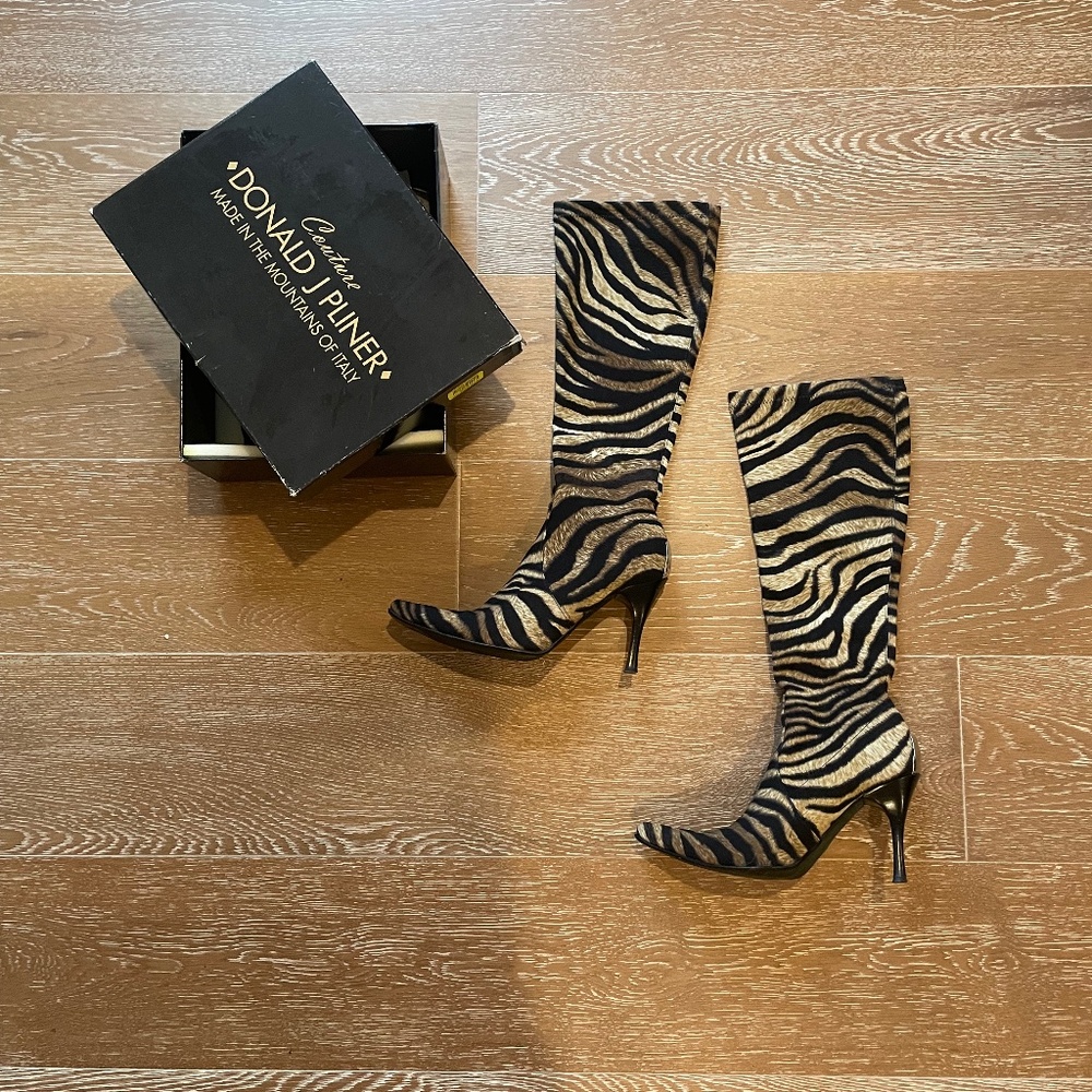 Donald J Pliner Vanita Tiger Zebra Stretch Boot Size 7